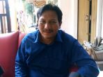 kepala-desa-krandon-kecamatan-talun-warnawan_20180624_141056.jpg