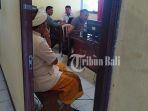 kepala-sekolah-sma-saraswati-i-gusti-made-subrata-diperiksa-polisi.jpg