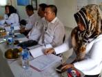 kepsek-smkn-9-bandar-lampung-teteskan-air-mata-dihadpan-kadisdikbud-lampung_20160526_111227.jpg