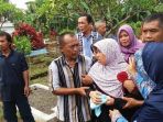 kerabat-korban-pembunuhan-di-purbalingga_20170113_121049.jpg