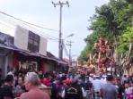 keramaian-di-jalan-kuta-legian_20160308_200134.jpg
