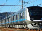 kereta-api-odakyu-di-tokyo.jpg