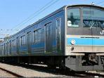 kereta-api-seri-205-tozai-line-di-tokyo.jpg