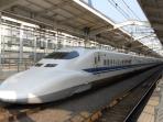 kereta-cepat-shinkansen_20161020_200434.jpg