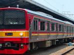 kereta-commuter-line_20160729_135658.jpg