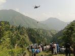 kereta-gantung-di-pakistan-8yt8.jpg