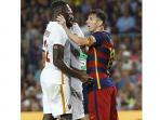 keributan-antara-lionel-messi-dan-mapou-yanga-mbiwa-4_20150806_182620.jpg