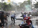 kericuhan-demo-di-thailand.jpg