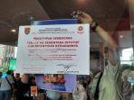 kerumunan-mcd.jpg