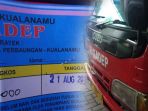 kesal-tak-segera-berangkat-wanita-ini-nekat-bawa-pergi-bus-dan-tinggalkan-sopir-di-jalan_20180822_215544.jpg