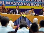 kesiapan-aparatur-sipil-negara-dalam-memasuki-mea_20150603_190349.jpg