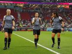 ketika-perempuan-jadi-wasit-piala-dunia-2022_20221202_025548.jpg