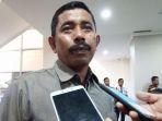 ketua-bawaslu-sumbar-surya-efitrimen.jpg