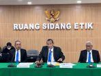 ketua-dewan-pengawas-kpk-selaku-ketua-majelis-etik-tumpak-hatorangan-panggabean.jpg