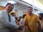 ketua-dpd-i-golkar-dki-jakarta-fayakhun-andriadi-dan-ahok_20160624_154306.jpg