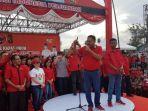 ketua-dpd-pdip-sulut-olly-dondokambey-kampanye-di-kota-bitung.jpg