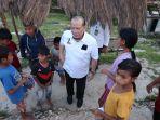 ketua-dpd-ri-bersama-anak-anak-bukit-wairinding.jpg