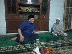 ketua-dpd-ri-saat-bersilaturahmi-dengan-kh-nawawi-di-ponpes-sidogiri.jpg
