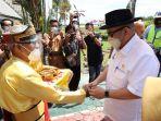 ketua-dpd-ri-tiba-di-bandara-internasional-juwata.jpg