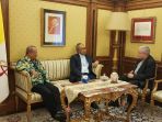 ketua-ekayastra-unmada-kunjungi-uskup-militer-italia_20190610_115018.jpg