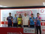 ketua-harian-pp-pbsi-alex-tirta-foto-pebulutangkis-yang-tampil-pada-indonesia-masters-2022.jpg