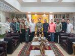 ketua-imi-dan-mercedes-benz-club-indonesia.jpg