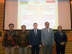 ketua-komisi-i-dpr-ri-abdul-kharis-almasyhari-dua-dari-kanan.jpg