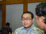 ketua-komisi-x-dpr-teuku-riefky-harsya-di-gedung-dpr_20160615_143849.jpg