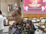 ketua-kpu-ditemui-wartawan.jpg