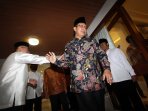 ketua-mpr-buka-bersama-dengan-presiden-dan-pimpinan-partai_20150623_110640.jpg