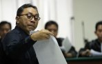ketua-mpr-zulkifi-hasan-bersaksi-dalam-sidang-gulat-manurung_20150105_144137.jpg