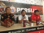 ketua-panpel-persija-budi-saputro-di-kantor-persija.jpg
