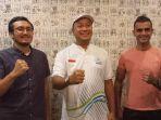 ketua-pbpi-galih-kartasasmita-tengah-bersama-jajarannya.jpg