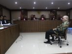 ketua-pssi-jalani-sidang-perdananya_20160905_202311.jpg
