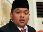 ketua-sementara-dprk-subulussalam-ade-fadly-pranata-bintang-sked.jpg
