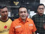 ketua-tim-kuasa-hukum-partai-buruh-dan-partai-gelora-said-salahuddin-saat-daftar-gugatan-di-mk.jpg