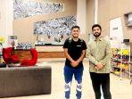 ketua-umum-fusi-pakindo-atta-ul-karim-kanan-bersama-youtubers.jpg