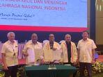 ketua-umum-koni-pusat-marciano-norman-sekretaris-menteri-koperasi-dan-ukm-arif-rahman-hakim.jpg