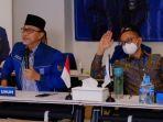 ketua-umum-pan-zulkifli-hasan-didampingi-sekjen-pan-eddy-soeparno.jpg