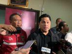 ketua-umum-pssi-erick-thohir-memberikan-keterangan-pers-aacs.jpg