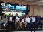 ketua-umum-pssi-periode-2019-2023-menandatangani-7-pakta-integritas.jpg