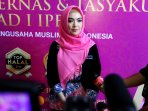 ketum-ipemi-ingrid-kansil-gelar-rakernas-tasyakur-milad-1_20160429_160528.jpg