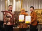 khofifah-indar-parawansa-emil-dardak-airlangga.jpg
