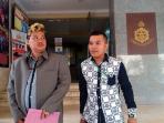 ki-kusumo-dan-kuasa-hukum-zakir-rasyidin_20150403_125939.jpg