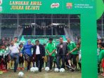 kick-off-milo-football-championship-medan-di-stadion-teladan_20170311_190457.jpg