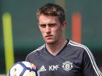 kieran-mckenna-asisten-pelatih-manchester-united.jpg
