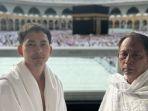 kiki-farrel-dan-ayahnya-umrah.jpg