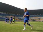 kim-jeffrey-kurniawan-gelandang-persib-akan-tinggalkani-bandung-pekan-ini.jpg