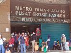 kios-kios-pasar-tanah-abang-dibuka-secara-zonasi_20200701_165327.jpg