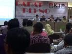 kip-aceh-gelar-pleno-syarat-dukungan-balongub-independen_20160915_170514.jpg